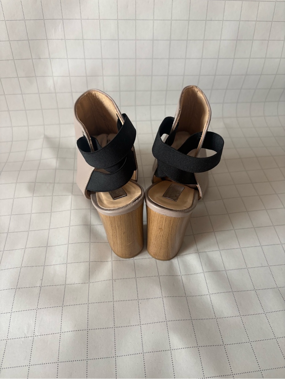 🤎 Elysess Made in Spain Taupe Block Heel Sandals — Size 6 - Picture 4 of 7